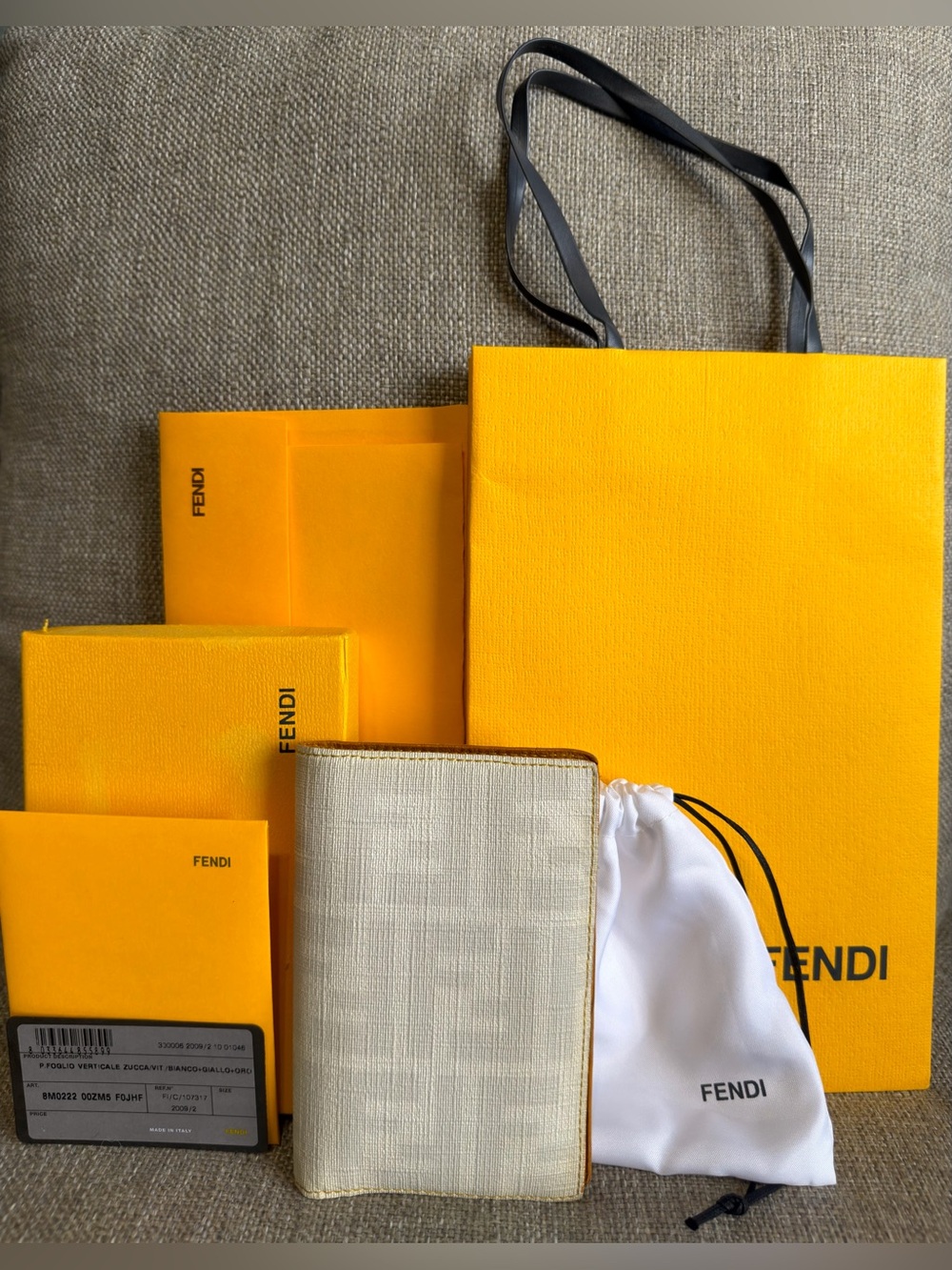 Authentic vintage Fendi zucca canvas vertical bifold wallet/card organizer
